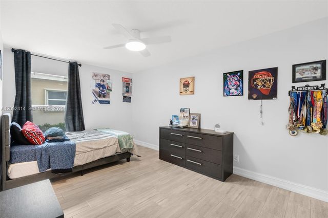 7476 Brunswick Cir, Boynton Beach, FL 33472