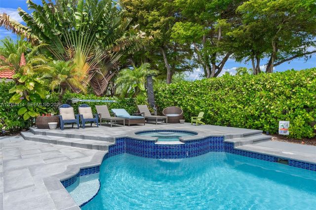 7476 Brunswick Cir, Boynton Beach, FL 33472
