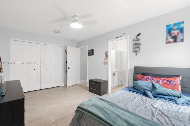 7476 Brunswick Cir, Boynton Beach, FL 33472