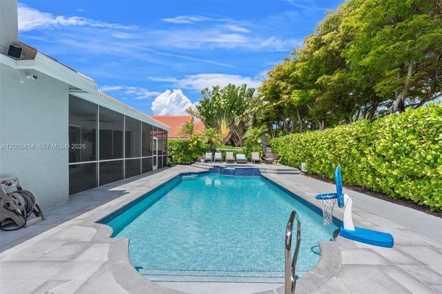 7476 Brunswick Cir, Boynton Beach, FL 33472