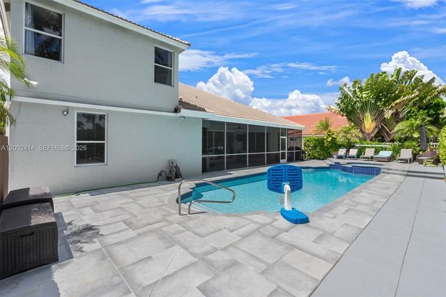 7476 Brunswick Cir, Boynton Beach, FL 33472