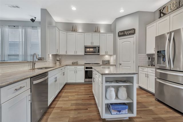 15420 Elm Bluff Way, Fort Worth, TX 76262