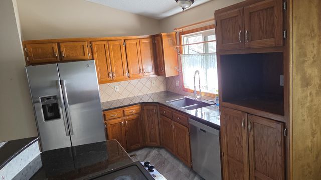 11402 W Cindy St, Wichita, KS 67212