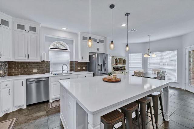 566 Long Meadow Drive, Haslet, TX 76052