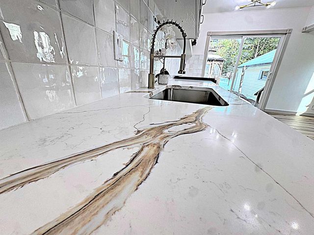 1702 S PERKINS STREET, Appleton, WI 54914