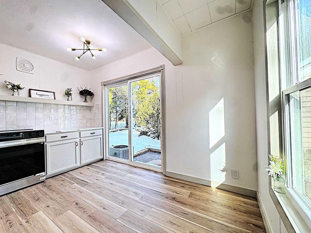 1702 S PERKINS STREET, Appleton, WI 54914