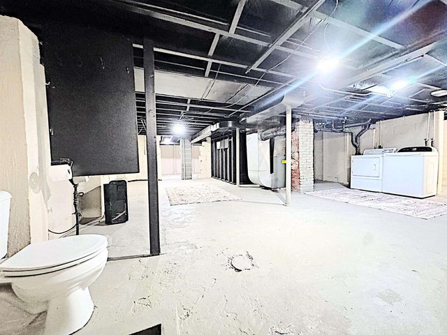 1702 S PERKINS STREET, Appleton, WI 54914