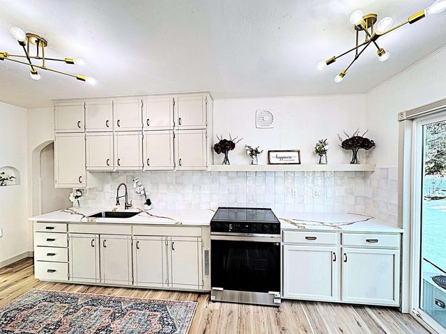 1702 S PERKINS STREET, Appleton, WI 54914