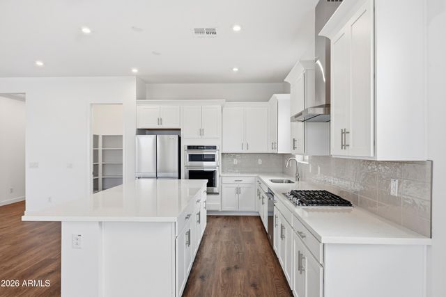 10218 S 21st Drive, Phoenix, AZ 85041