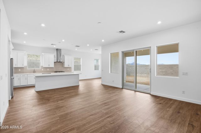 10218 S 21st Drive, Phoenix, AZ 85041