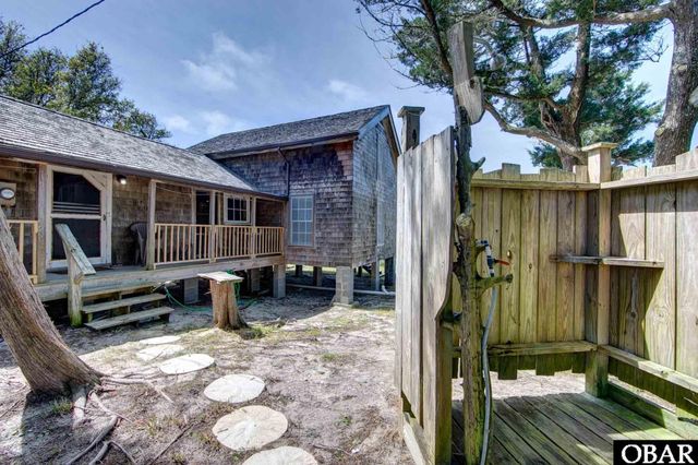 90 Sarah Ellen Drive, Ocracoke, NC 27960