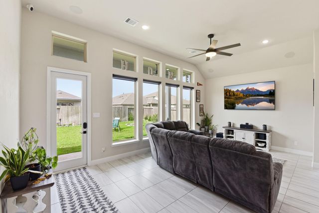 18802 Lynnwood Crest Lane, Manvel, TX 77578