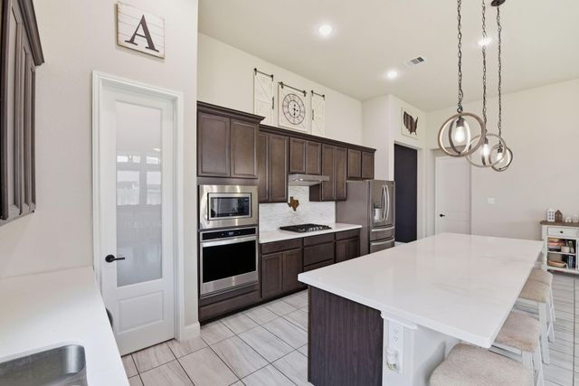 18802 Lynnwood Crest Lane, Manvel, TX 77578