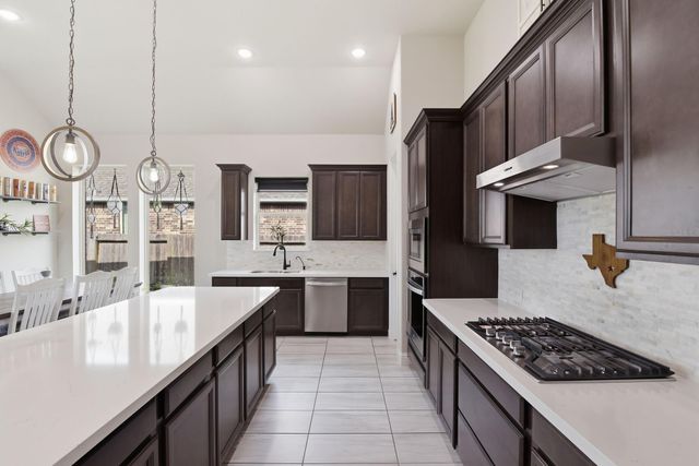 18802 Lynnwood Crest Lane, Manvel, TX 77578