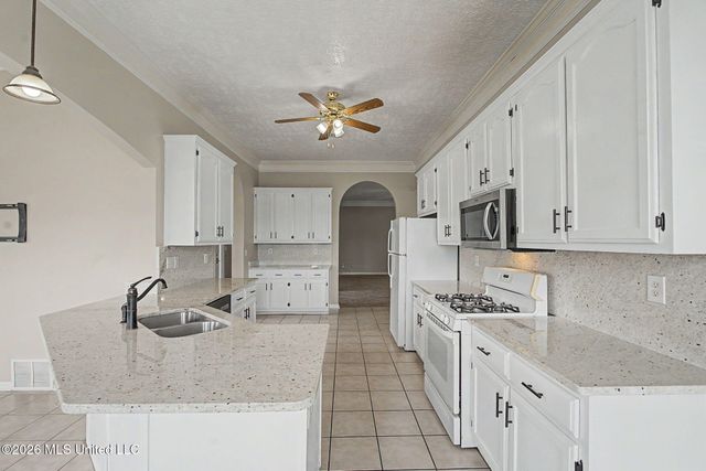 7443 Acree Lane, Olive Branch, MS 38654
