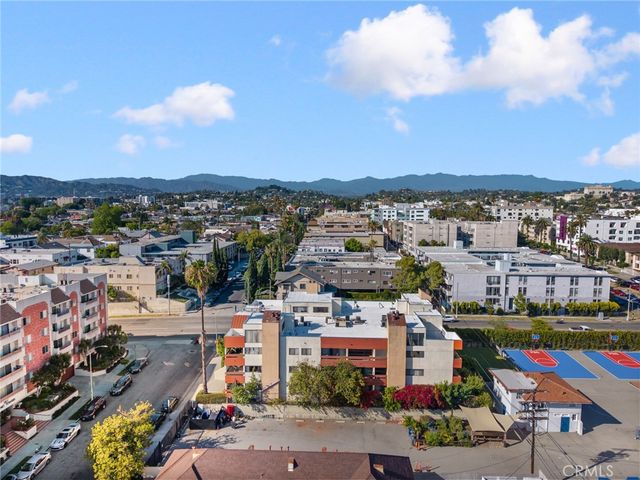 300 S Reno Street 303, Los Angeles, CA 90057