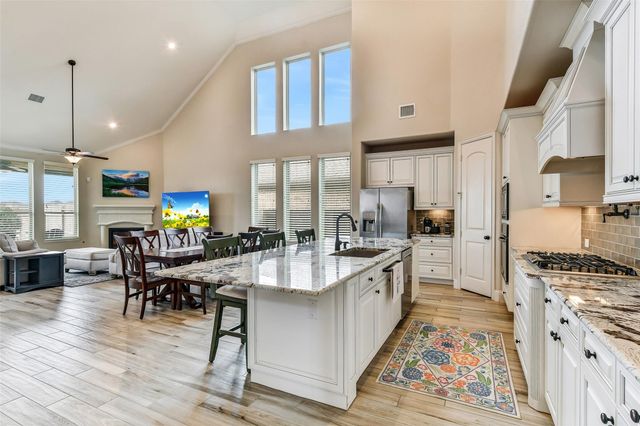 1652 Longwood Glen Lane, Friendswood, TX 77546