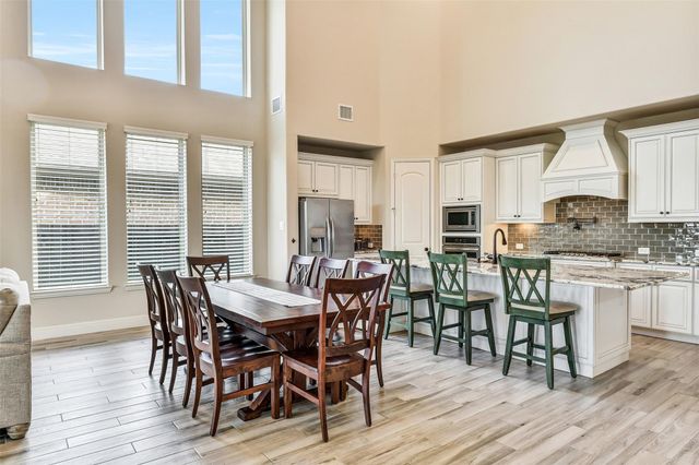 1652 Longwood Glen Lane, Friendswood, TX 77546