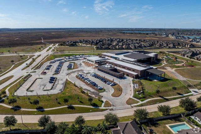 1652 Longwood Glen Lane, Friendswood, TX 77546