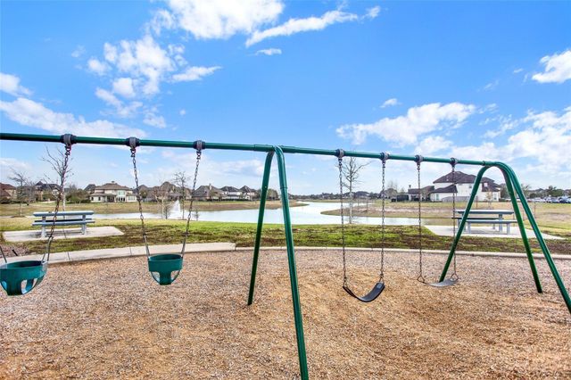 1652 Longwood Glen Lane, Friendswood, TX 77546