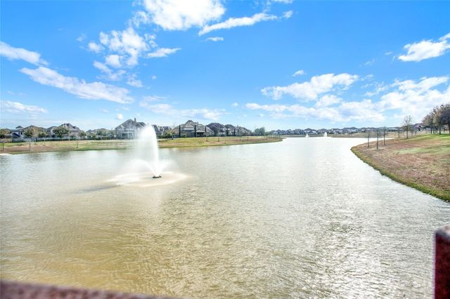 1652 Longwood Glen Lane, Friendswood, TX 77546