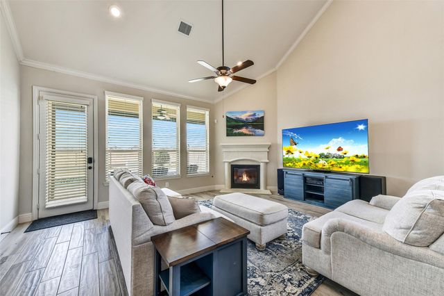 1652 Longwood Glen Lane, Friendswood, TX 77546