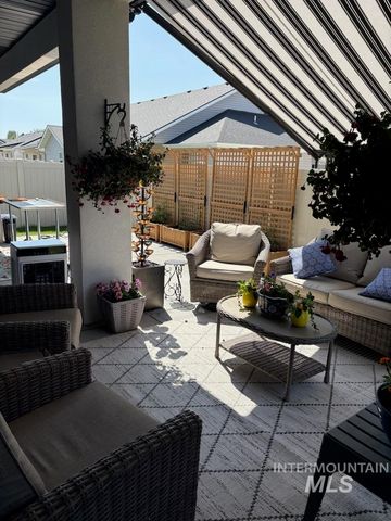 1011 Gem Avenue, Kimberly, ID 83341