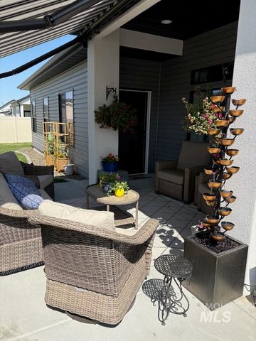 1011 Gem Avenue, Kimberly, ID 83341