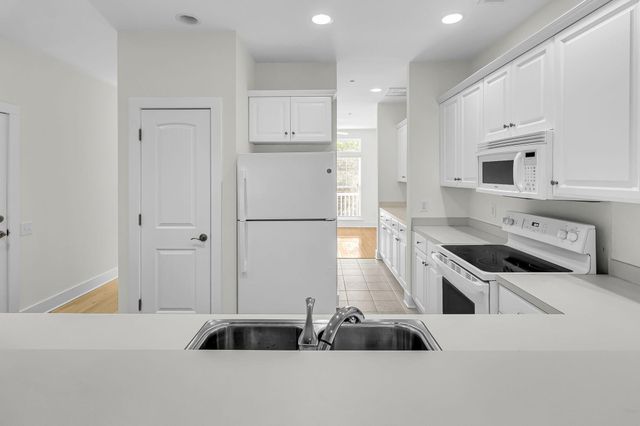 202 Garmouth Court, Mount Pleasant, SC 29466