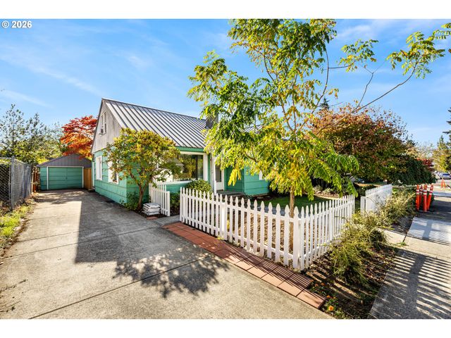 511 W 28TH St, Vancouver, WA 98660
