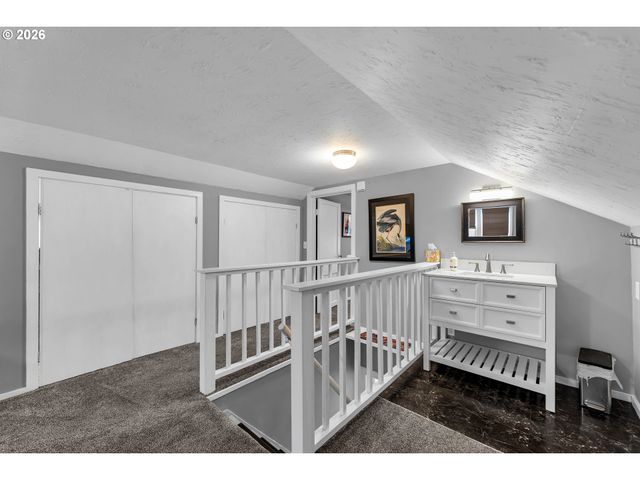 511 W 28TH St, Vancouver, WA 98660