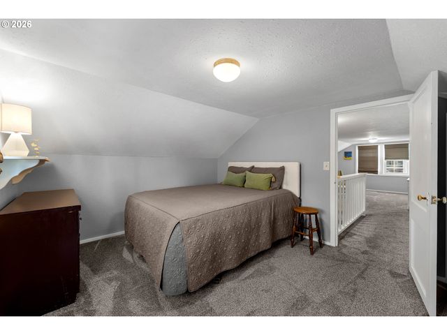 511 W 28TH St, Vancouver, WA 98660