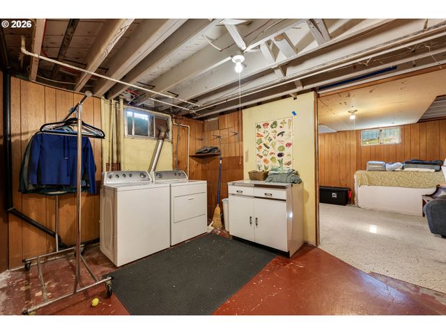 511 W 28TH St, Vancouver, WA 98660