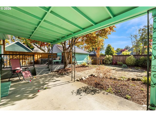 511 W 28TH St, Vancouver, WA 98660