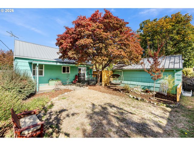 511 W 28TH St, Vancouver, WA 98660