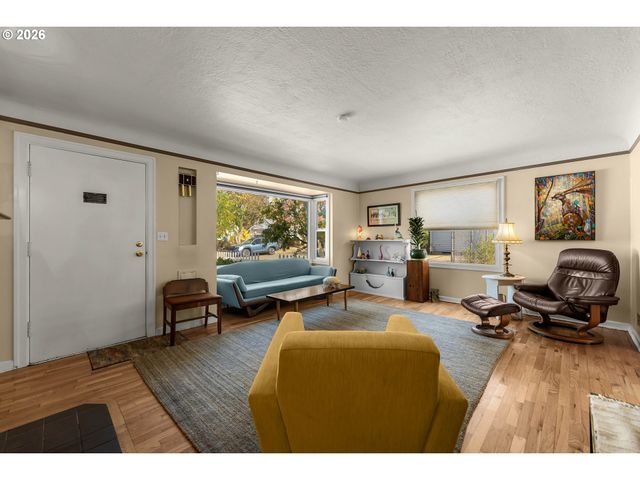 511 W 28TH St, Vancouver, WA 98660