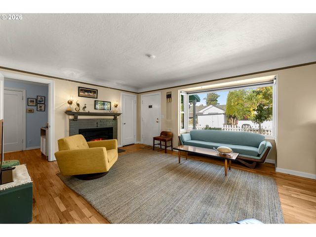 511 W 28TH St, Vancouver, WA 98660