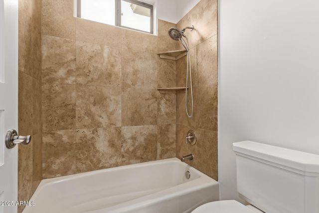 16540 E EL LAGO Boulevard 2, Fountain Hills, AZ 85268