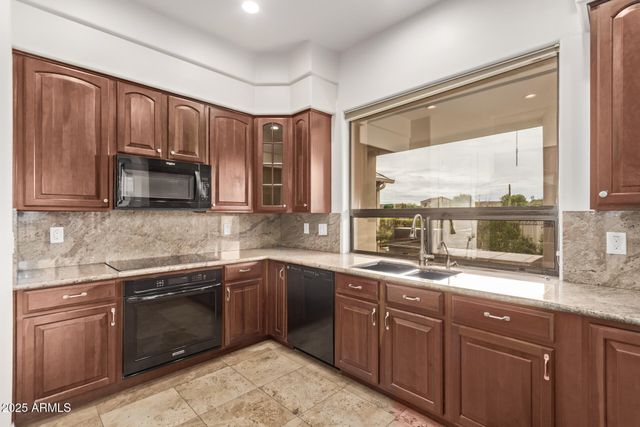 16540 E EL LAGO Boulevard 2, Fountain Hills, AZ 85268