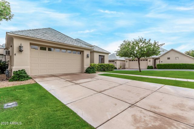 16540 E EL LAGO Boulevard 2, Fountain Hills, AZ 85268