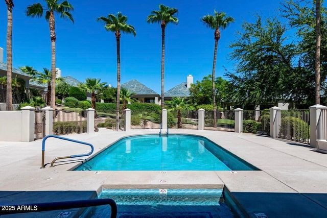 16540 E EL LAGO Boulevard 2, Fountain Hills, AZ 85268