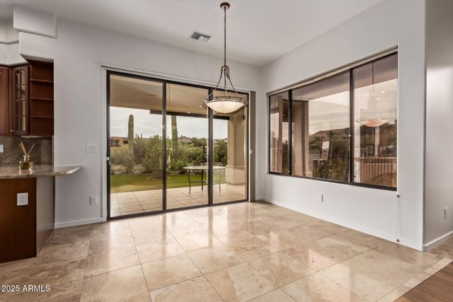 16540 E EL LAGO Boulevard 2, Fountain Hills, AZ 85268