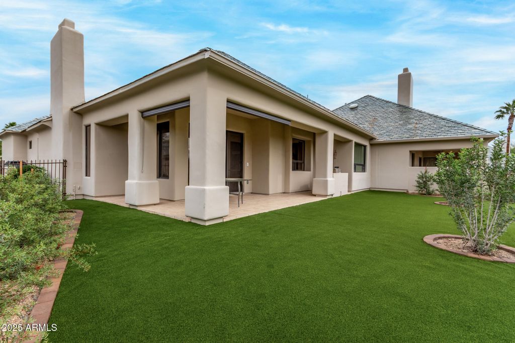 16540 E EL LAGO Boulevard 2, Fountain Hills, AZ 85268