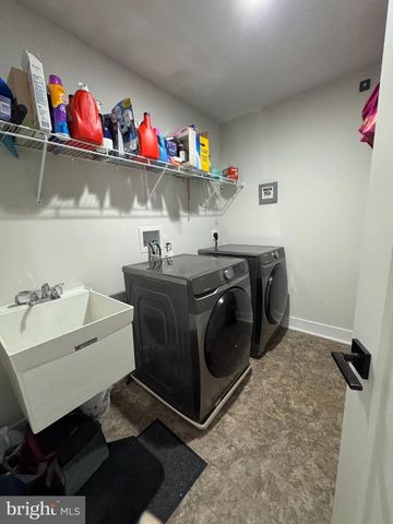 213 CATALPA LN, Chester Springs, PA 19425