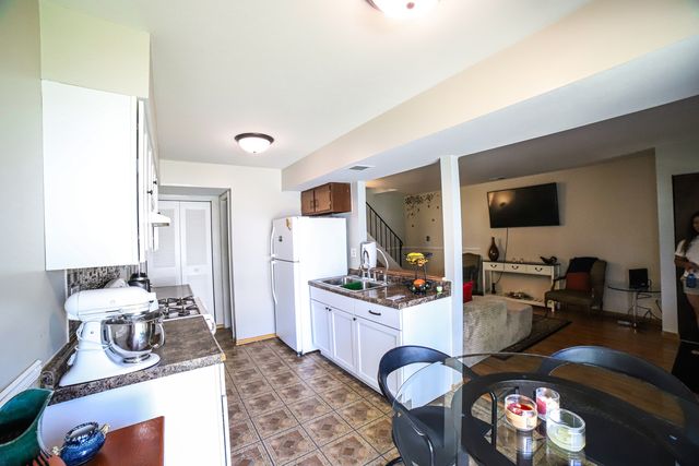 1205 Quincy Court, Wheeling, IL 60090