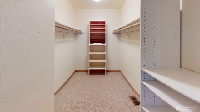 17290 Soundview Road, Mount Vernon, WA 98274