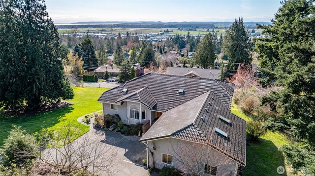17290 Soundview Road, Mount Vernon, WA 98274