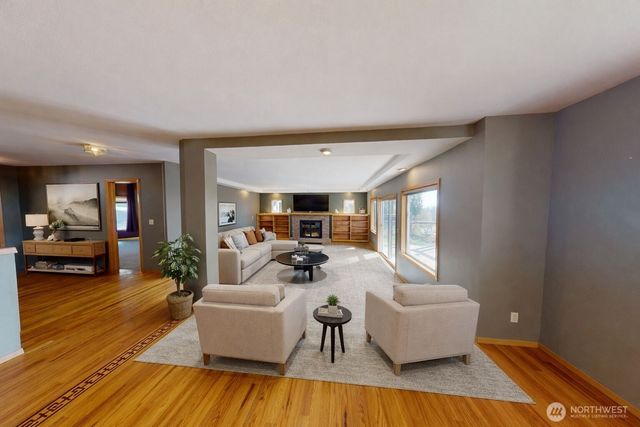 17290 Soundview Road, Mount Vernon, WA 98274