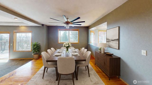 17290 Soundview Road, Mount Vernon, WA 98274