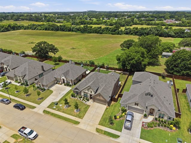 145 Mockingbird Hill Drive, Joshua, TX 76058